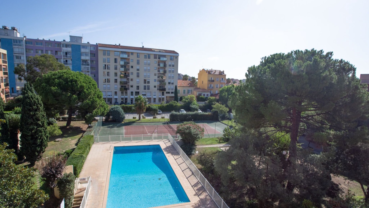 Photo of Outdoor in Hyeres City Centre