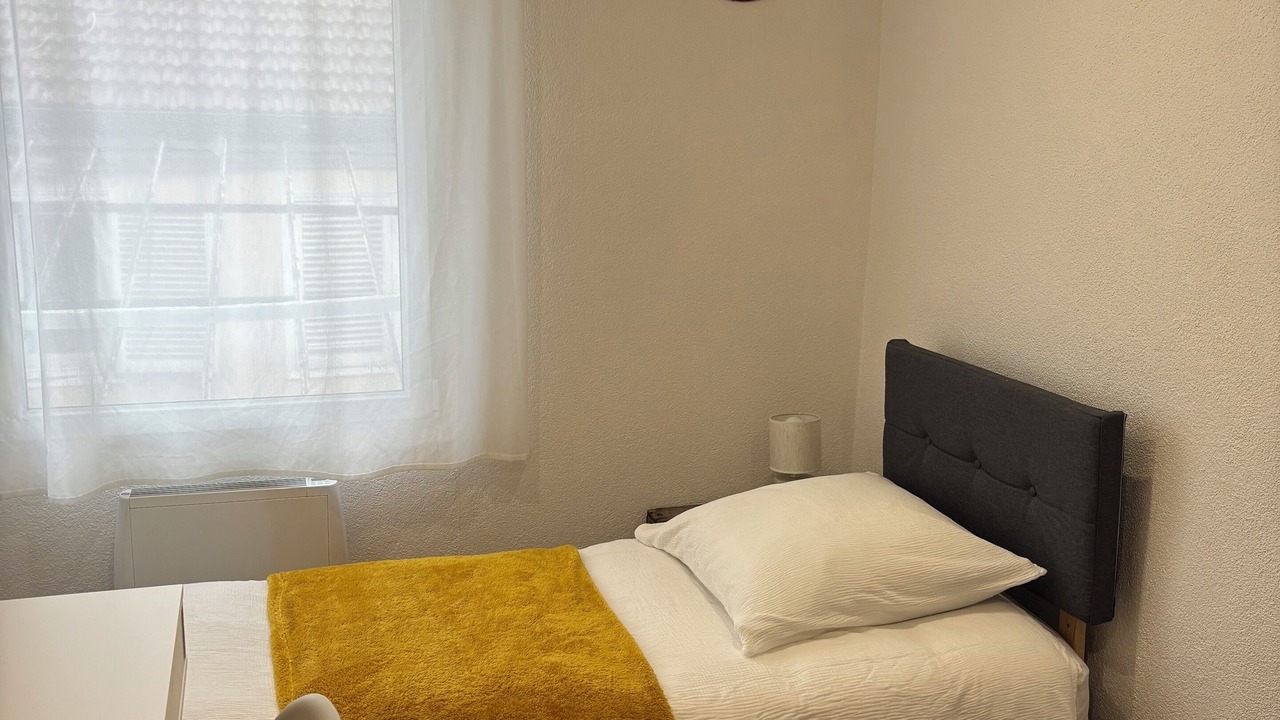 Photo of Bedroom in Chalons-en-Champagne