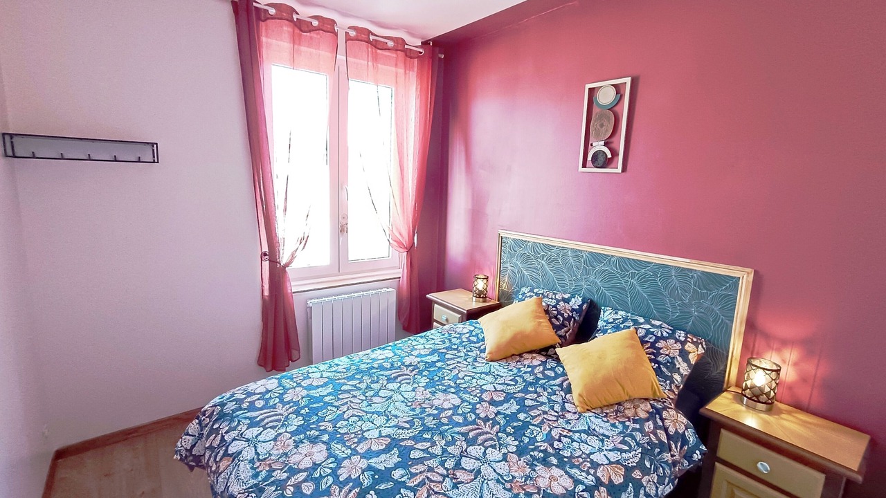 Photo of Bedroom in Chalons-en-Champagne
