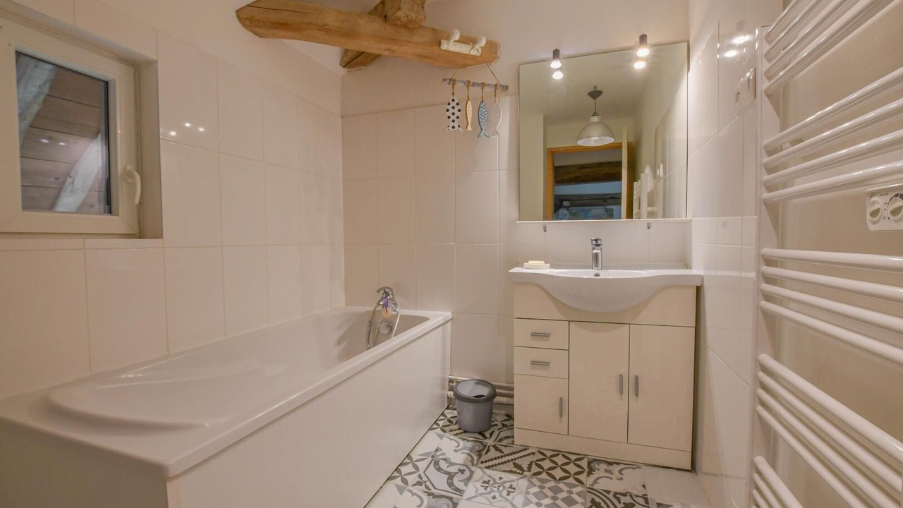 Photo of Bathroom in Courteranges