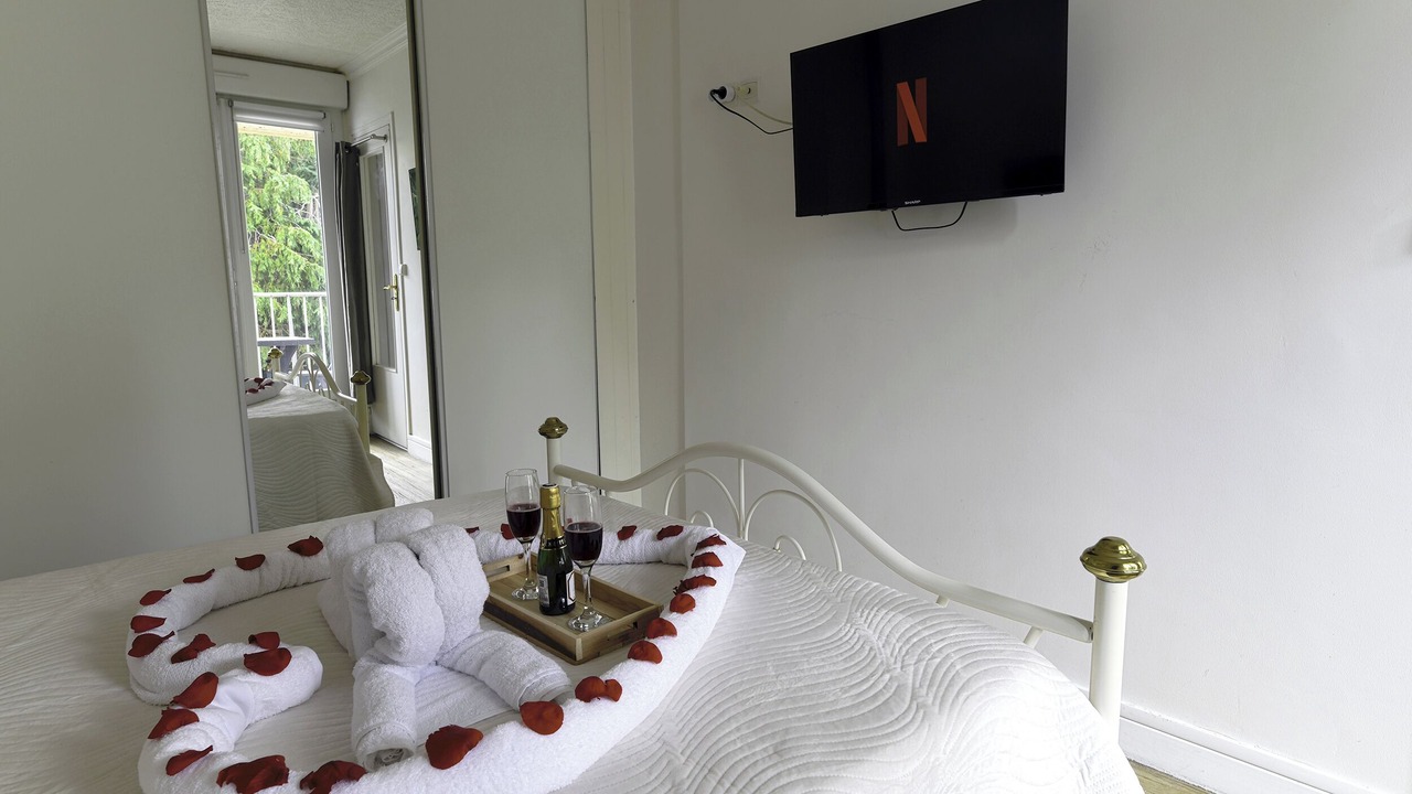 Photo of Bedroom in Saint-Brieuc