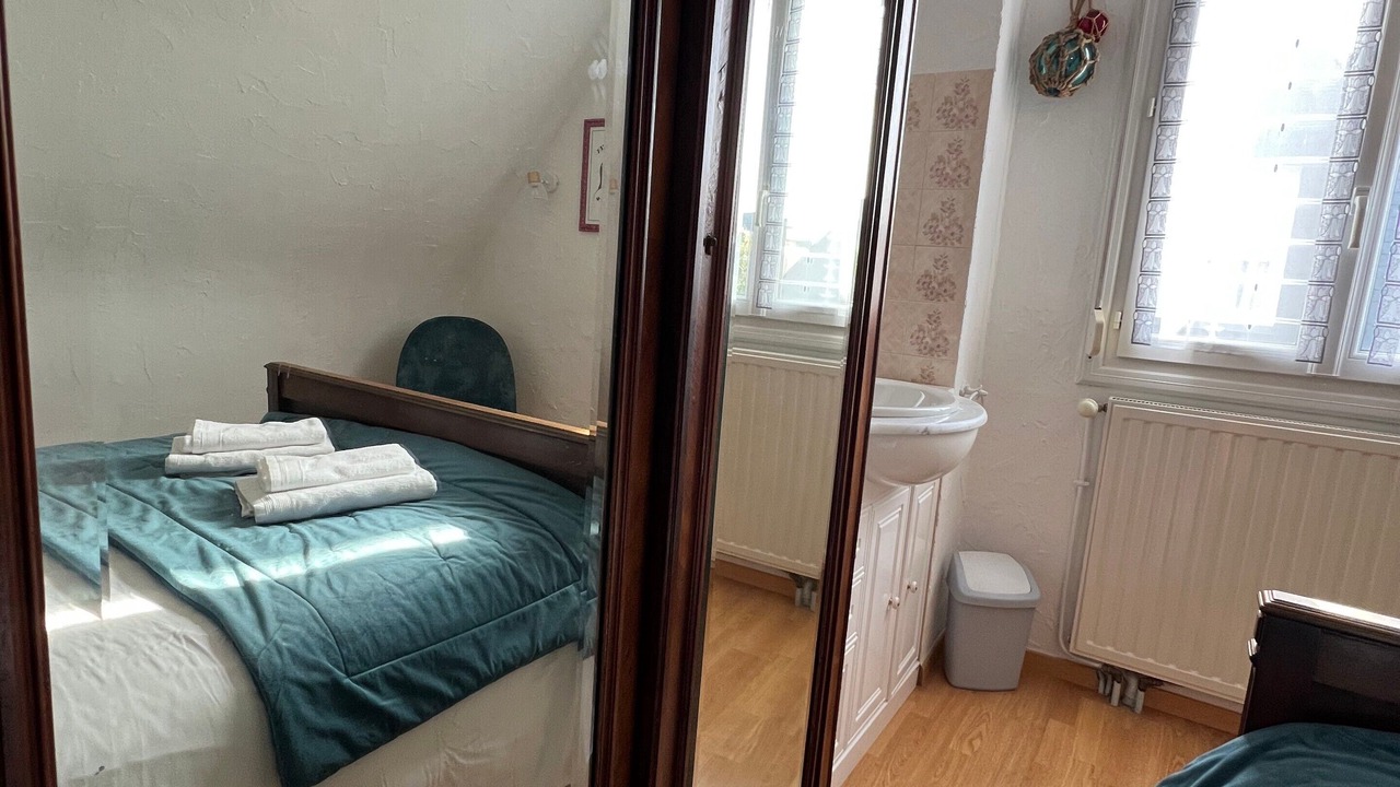 Photo of Bedroom in Saint-Quay-Perros