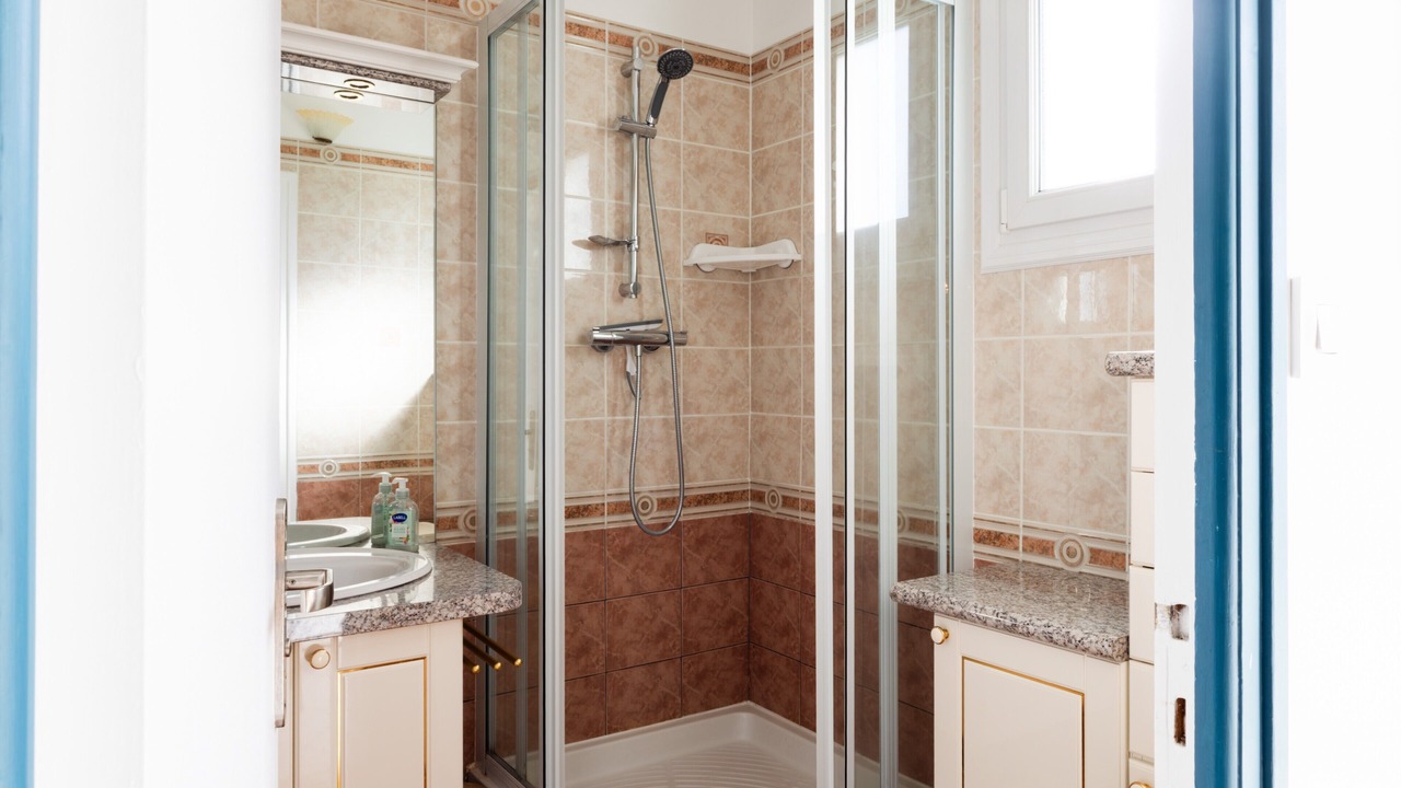 Photo of Bathroom in Saint-Quay-Perros