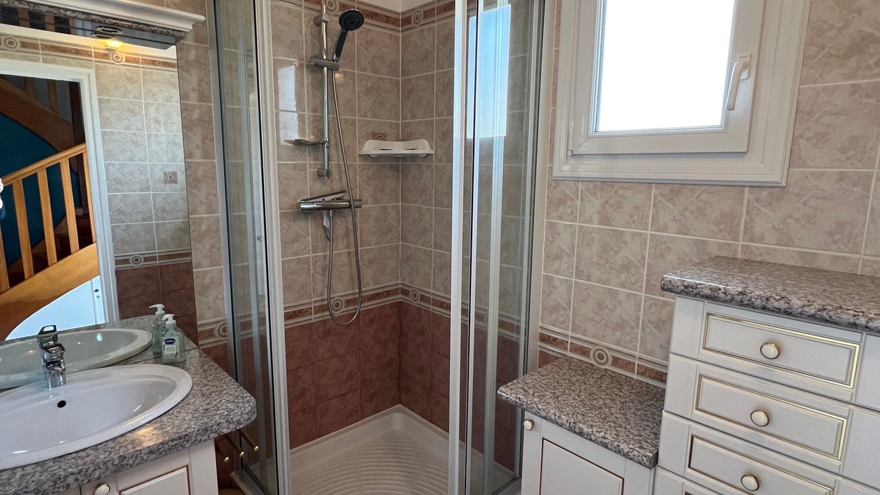 Photo of Bathroom in Saint-Quay-Perros