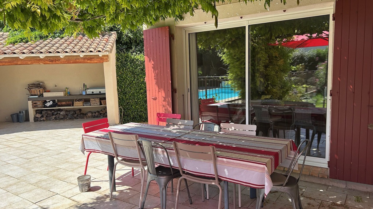 Photo of Outdoor in Mouries