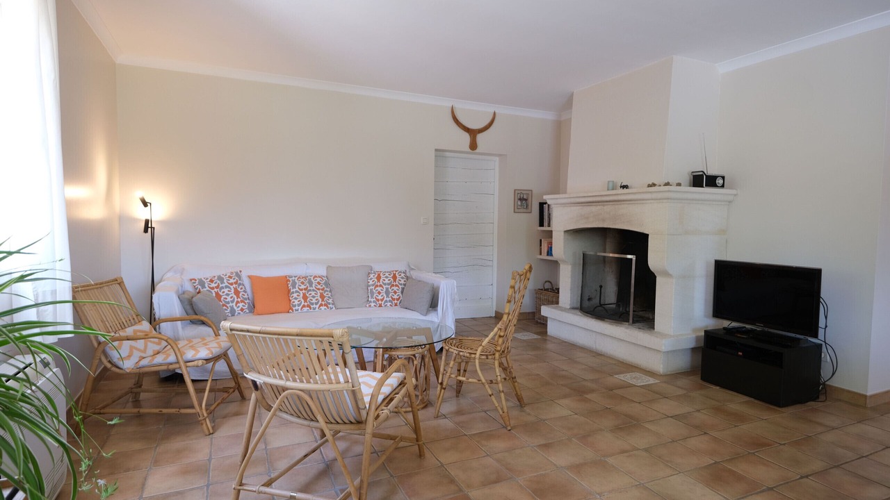 Photo of Livingroom in Mouries