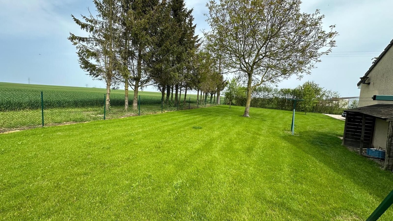 Photo of Outdoor in Hauvine