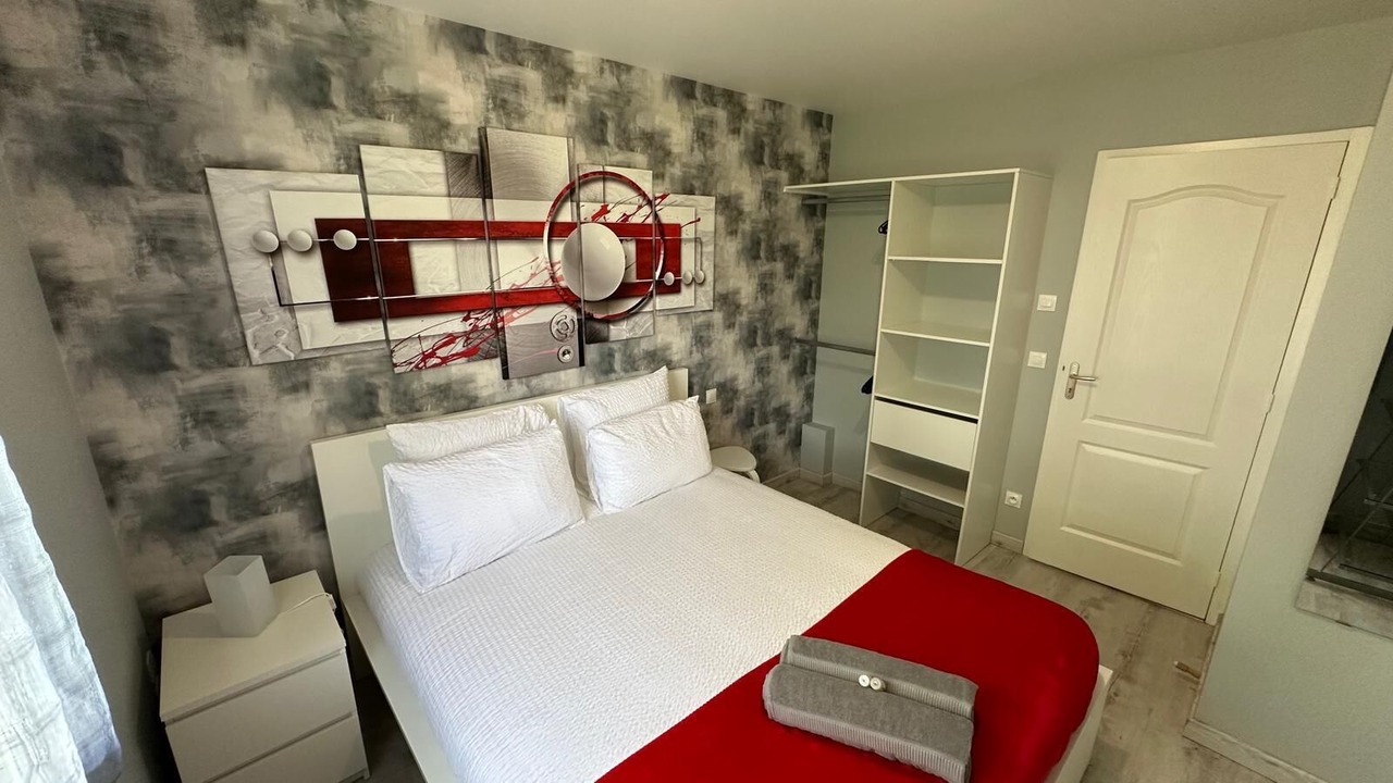 Photo of Bedroom in Hauvine