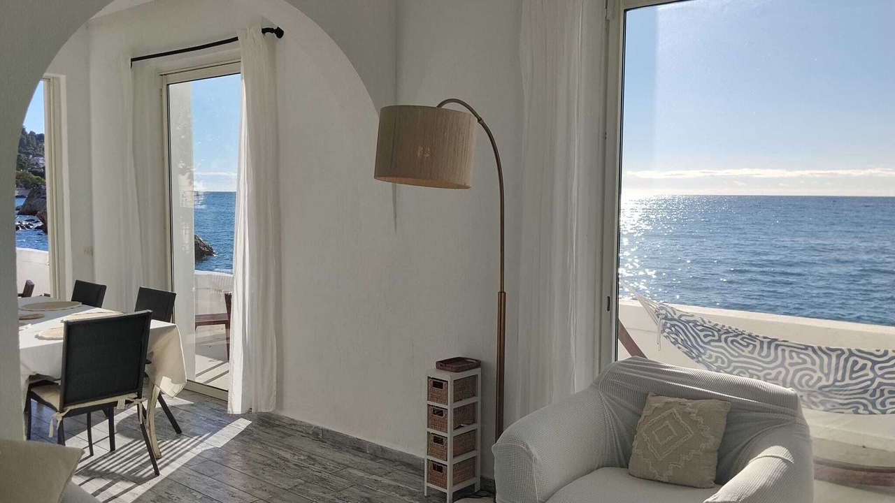 Photo of Livingroom in Eze