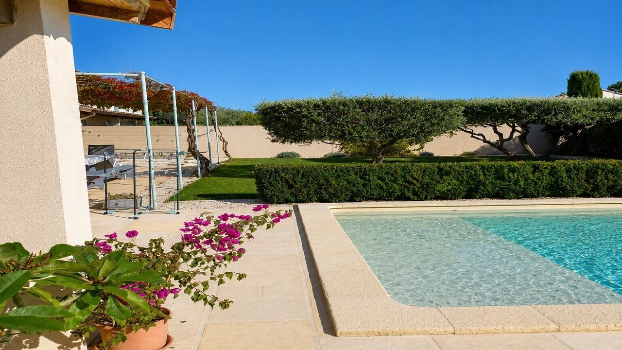 Photo of Outdoor in Saint-Hilaire-d'Ozilhan