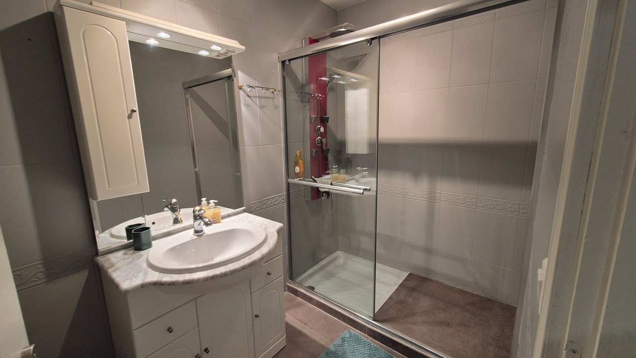Photo of Bathroom in Seranon