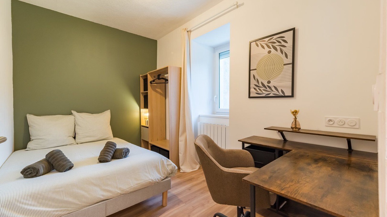 Photo of Bedroom in Lannion