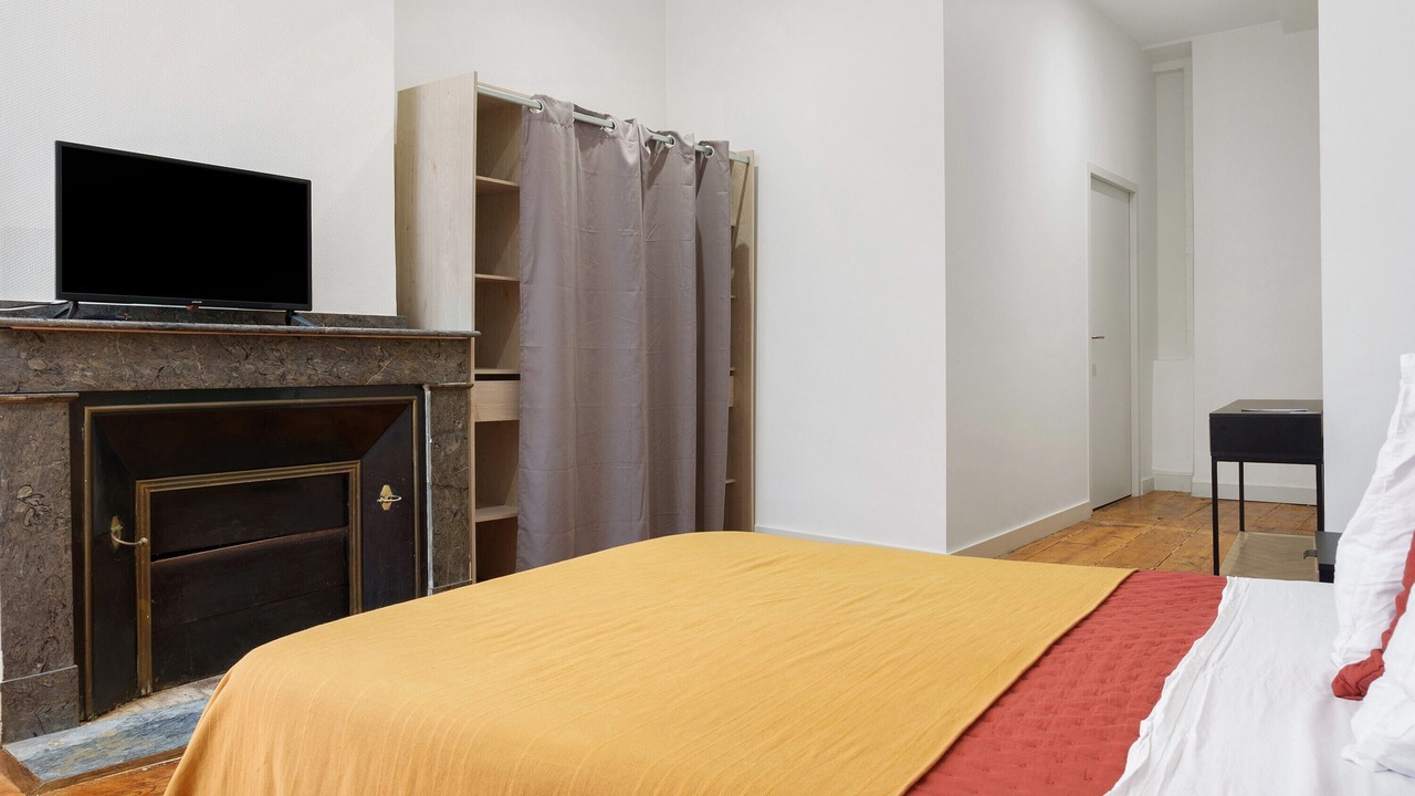 Photo of Bedroom in Vic-en-Bigorre