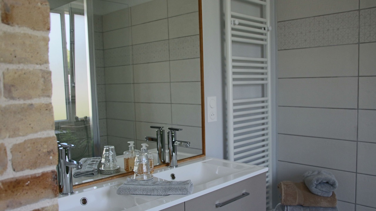 Photo of Bathroom in Bouy