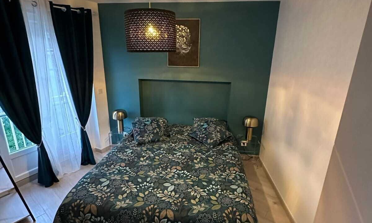 Photo of Bedroom in Chalons-en-Champagne