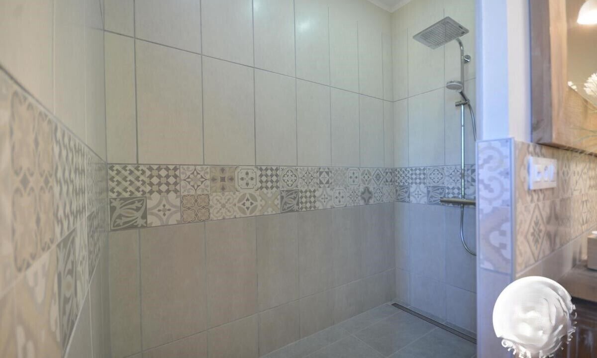 Photo of Bathroom in Loriol-du-Comtat