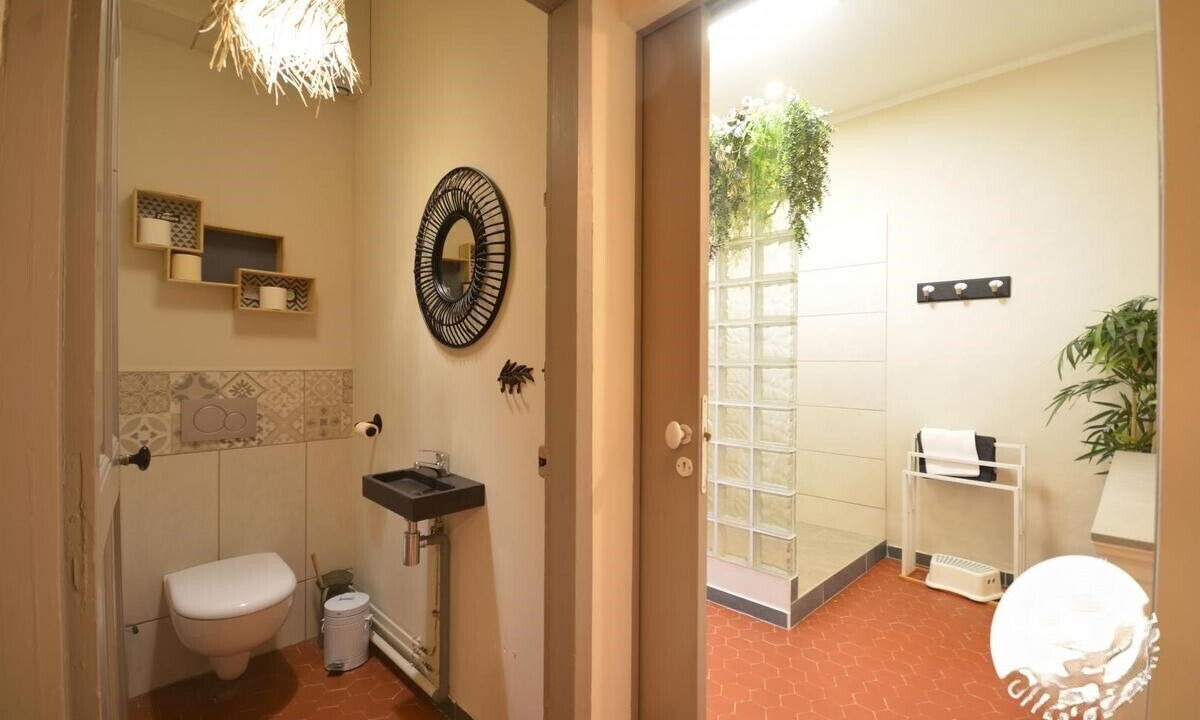 Photo of Bathroom in Loriol-du-Comtat