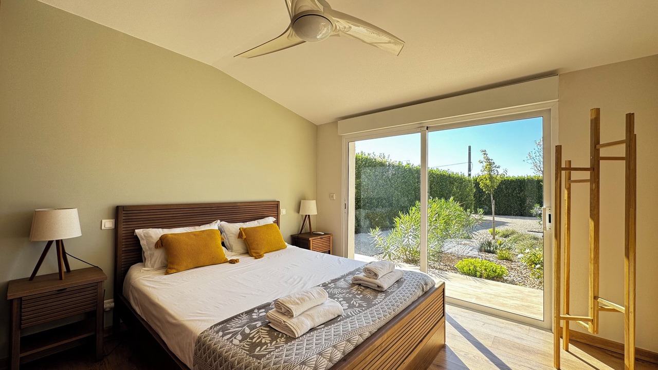 Photo of Bedroom in Rochefort-du-Gard