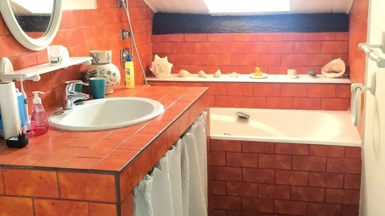 Photo of Bathroom in Bandol