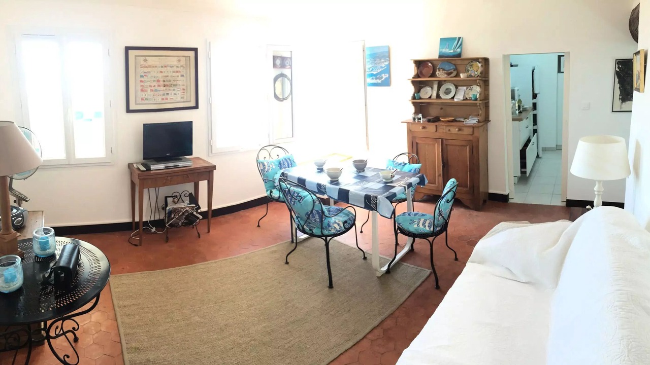 Photo of Bedroom in Bandol