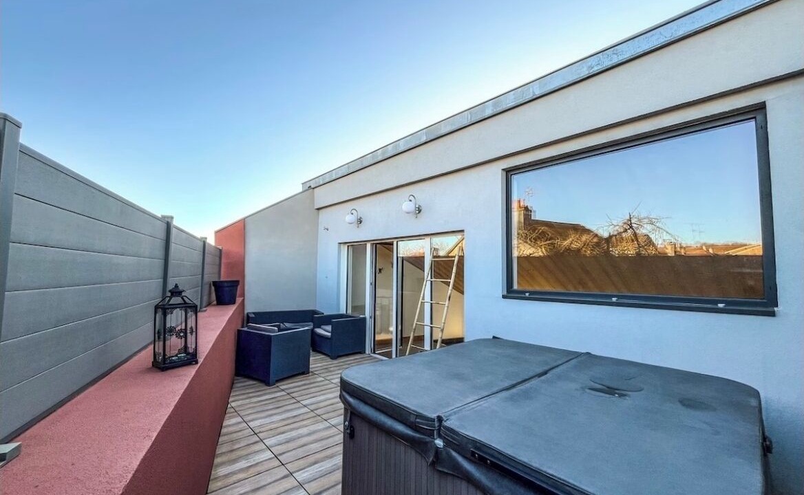 Photo of Patio Balcony in Baccarat