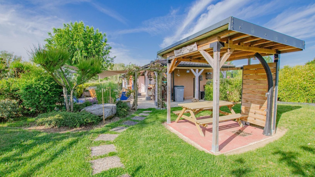 Photo of Outdoor in Geraudot