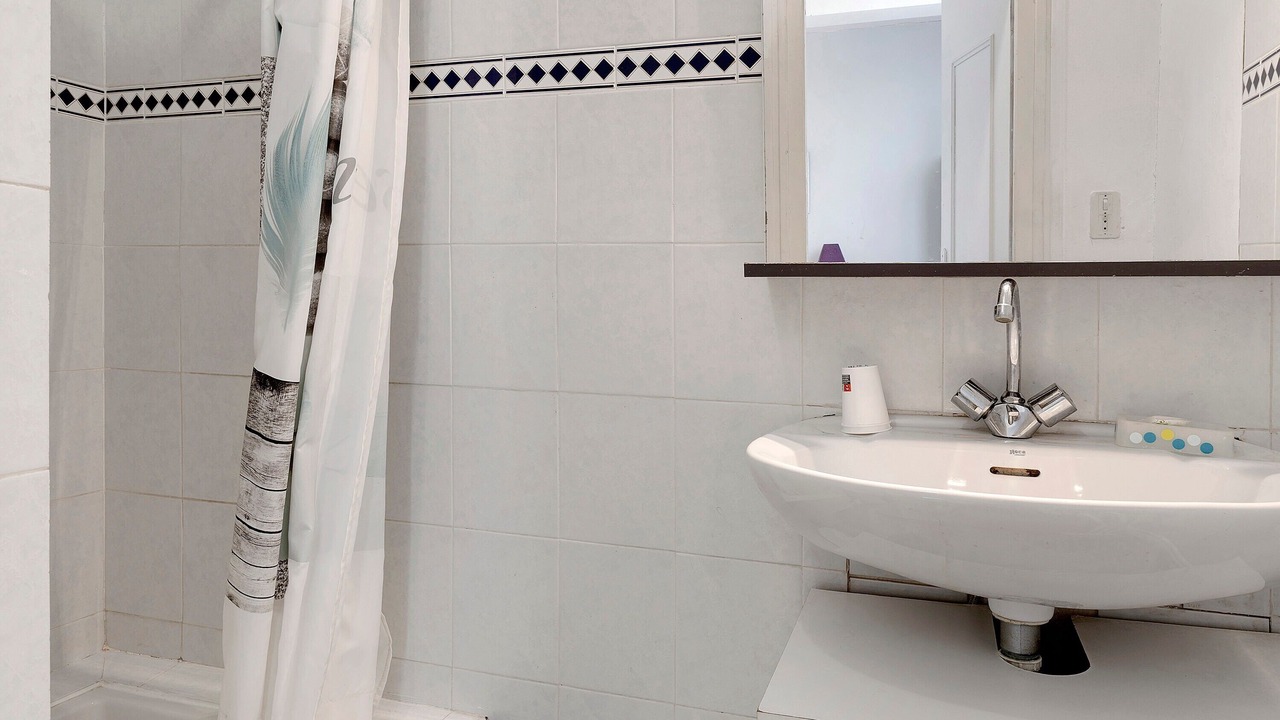 Photo of Bathroom in Pontiacq-Viellepinte