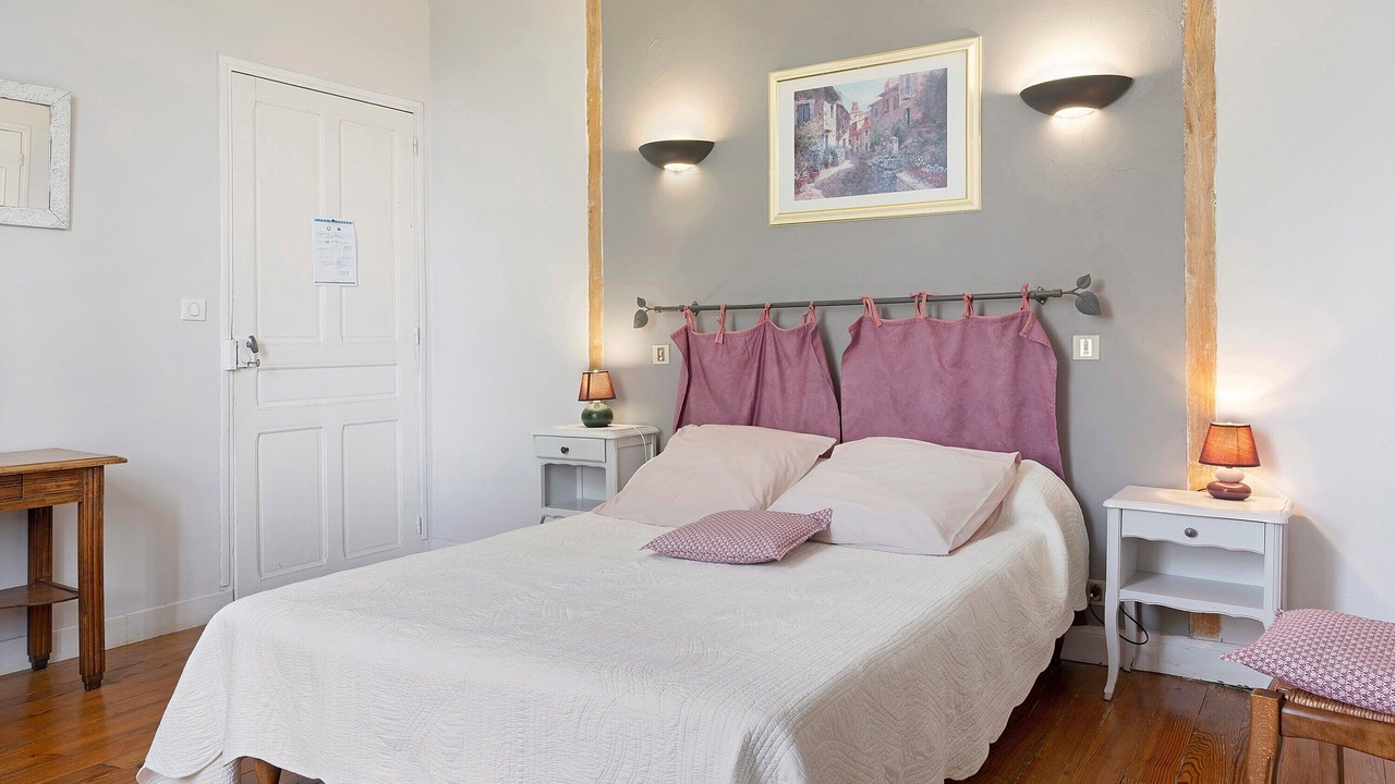 Photo of Bedroom in Pontiacq-Viellepinte