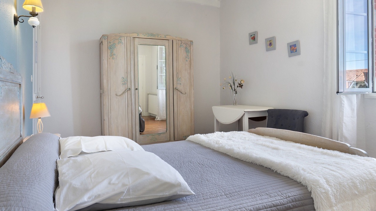 Photo of Bedroom in Pontiacq-Viellepinte