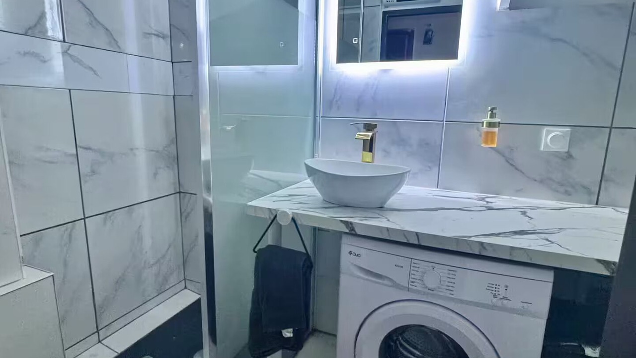 Photo of Bathroom in Epernay