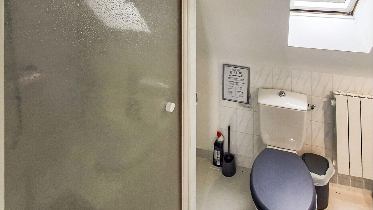 Photo of Bathroom in Rospez