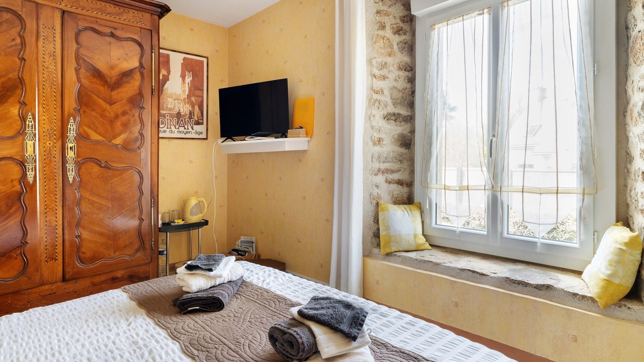Photo of Bedroom in Aucaleuc