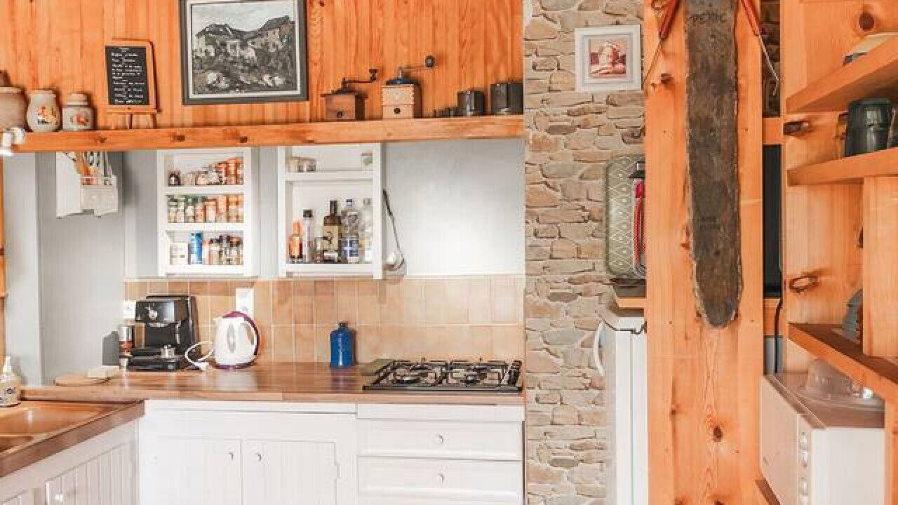 Photo of Kitchen in Real