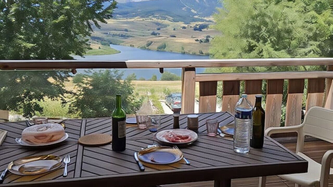 Photo of Outdoor in Real