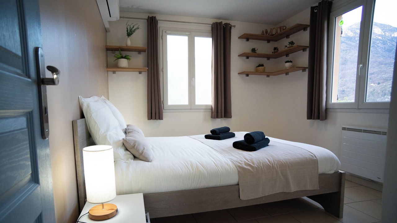 Photo of Bedroom in Roquebilliere