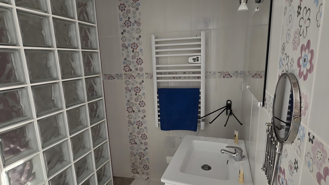 Photo of Bathroom in Is-en-Bassigny
