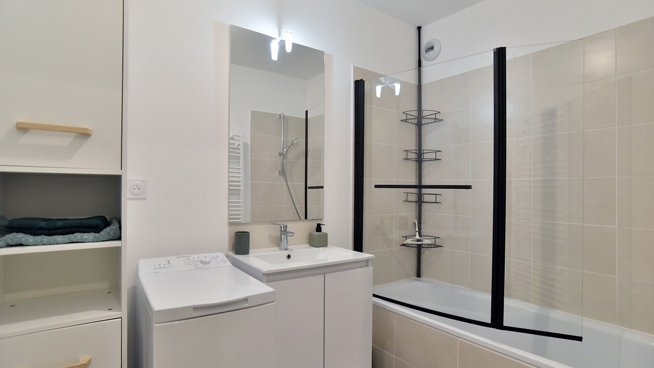 Photo of Bathroom in Matignon