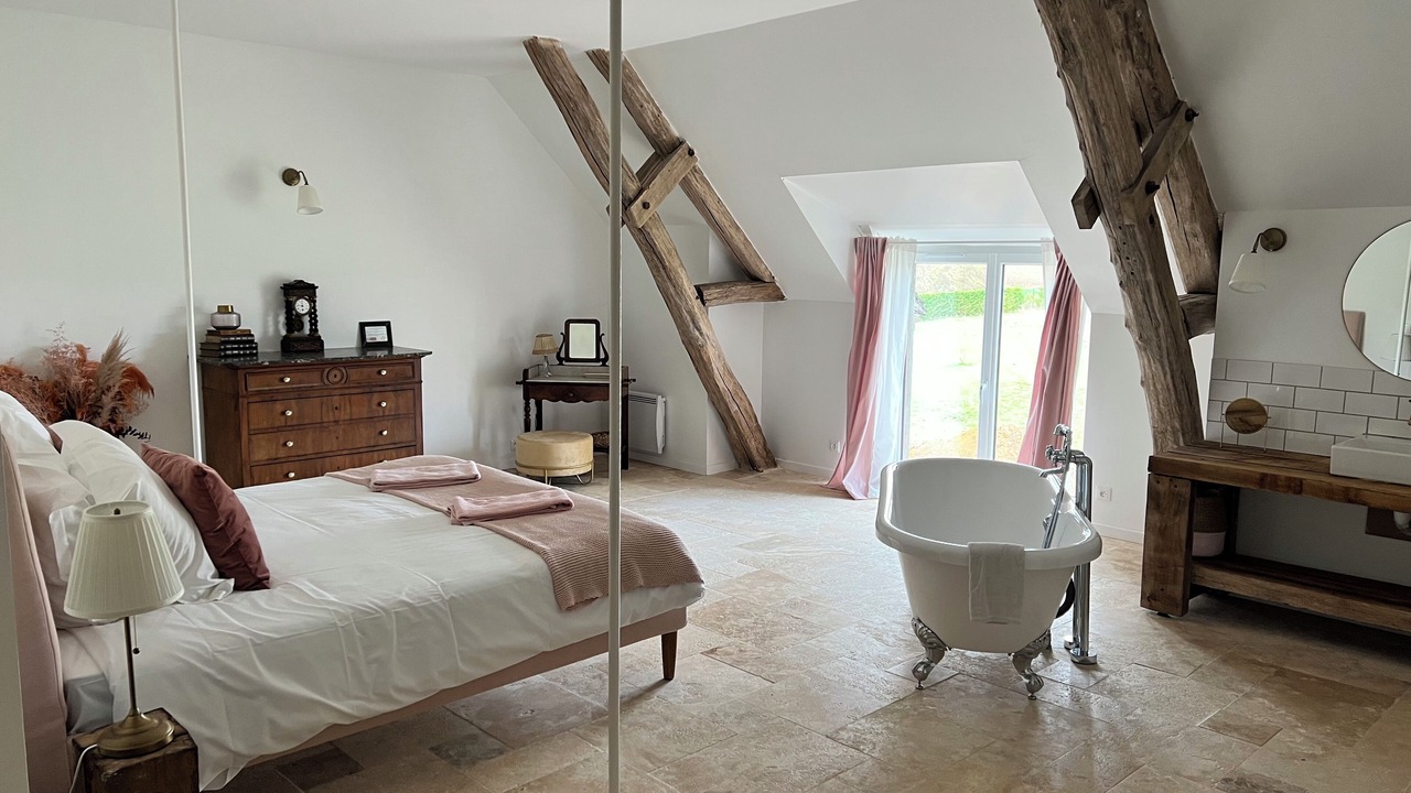 Photo of Bedroom in Lailly