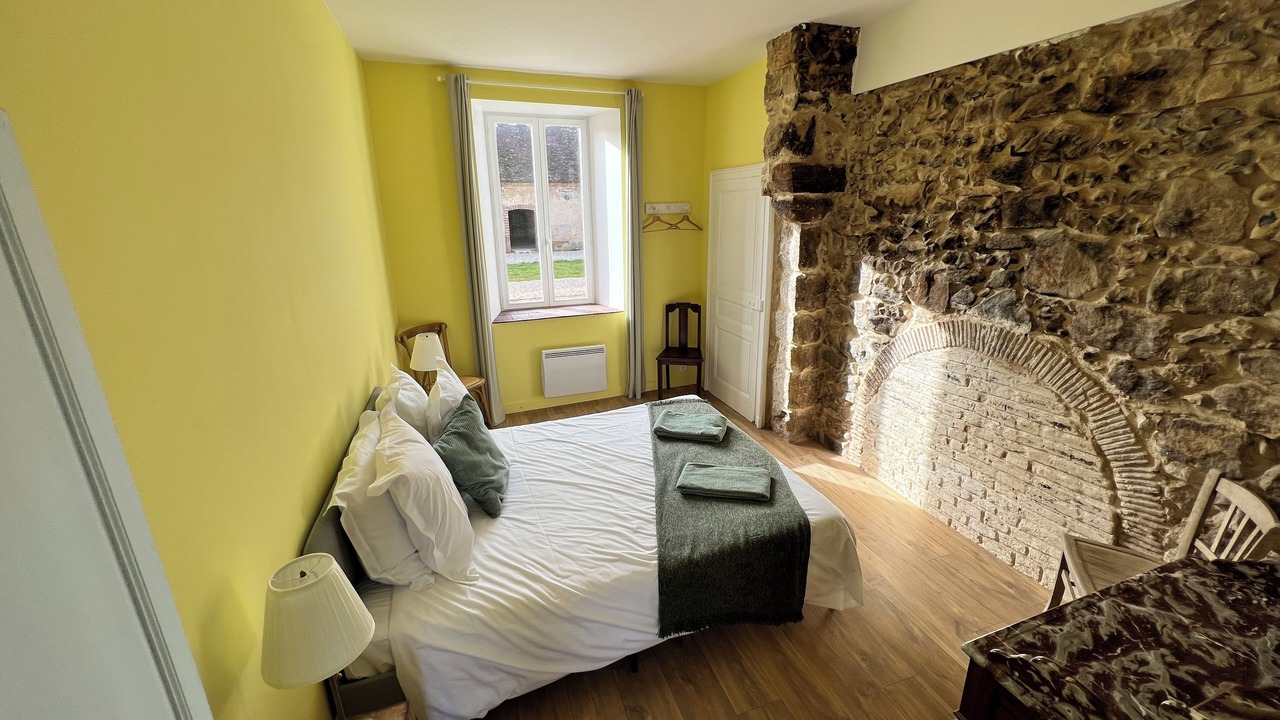 Photo of Bedroom in Lailly