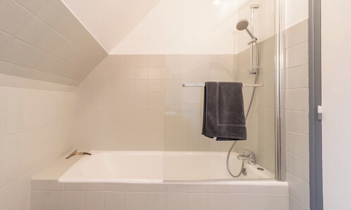Photo of Bathroom in Saint-Carreuc