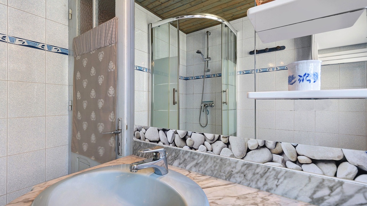 Photo of Bathroom in Gedre