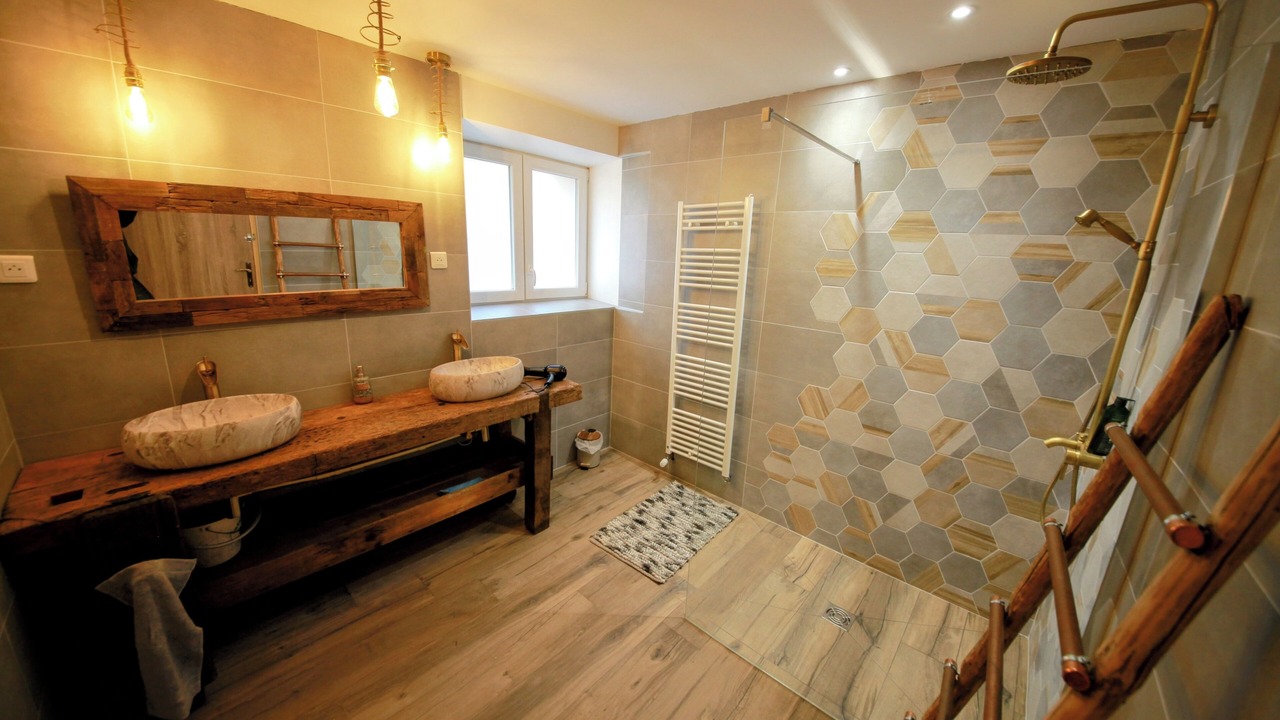 Photo of Bathroom in Thuillieres