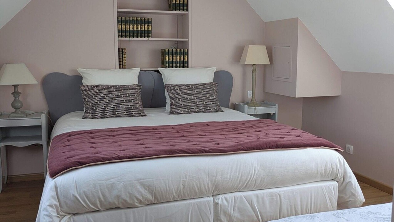 Photo of Bedroom in Sens