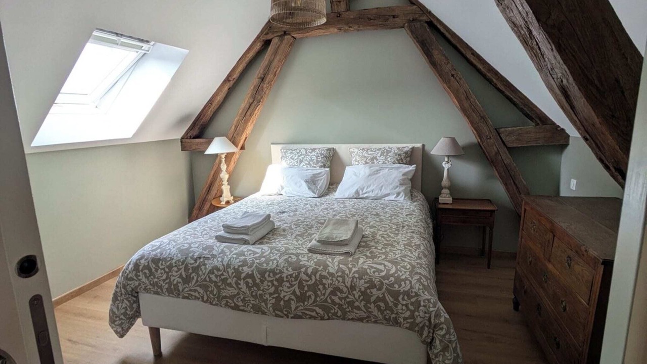 Photo of Bedroom in Sens