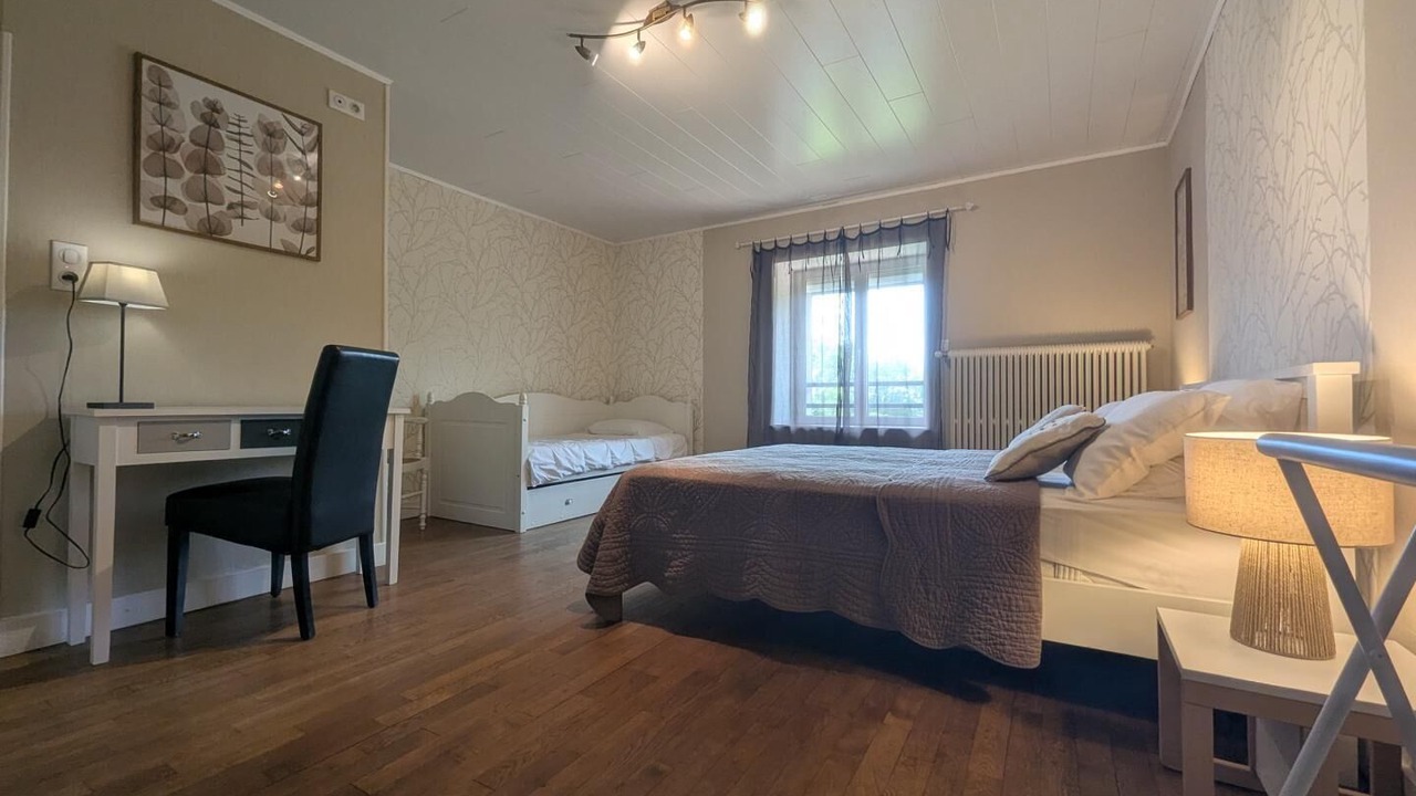 Photo of Bedroom in Saint-Blin