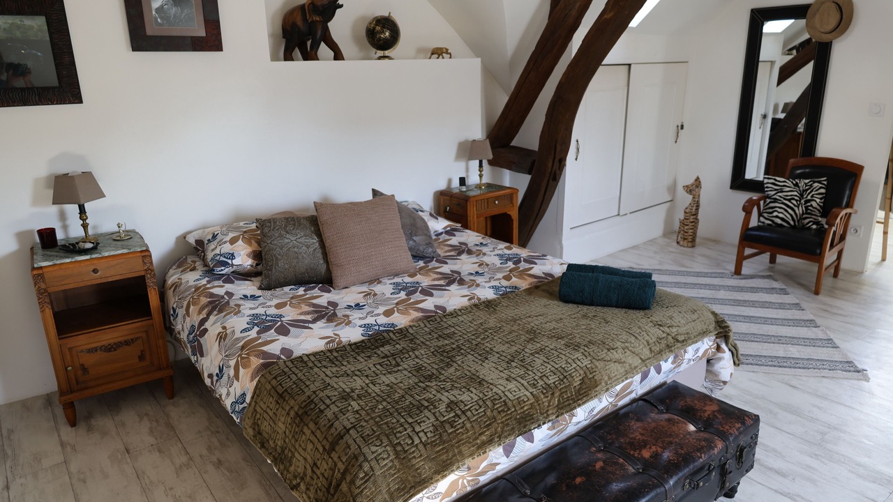 Photo of Bedroom in Mont-Saint-Sulpice
