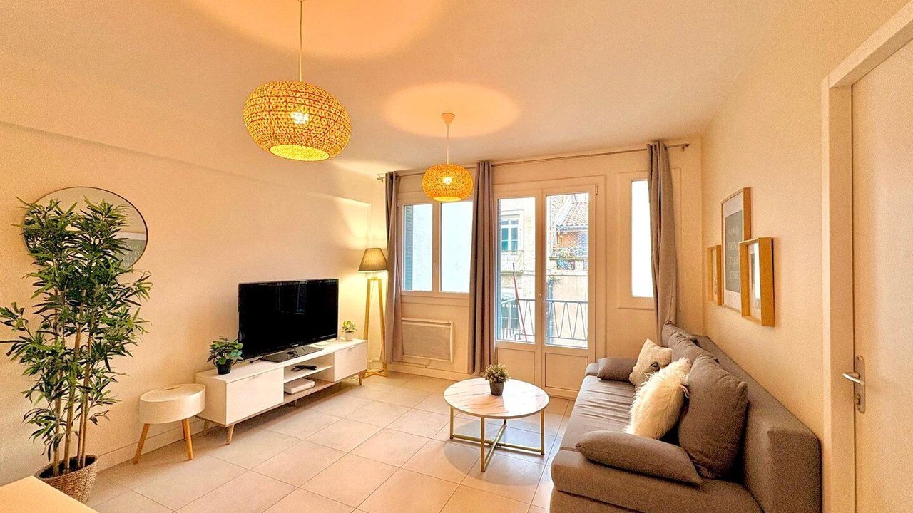 Photo of Livingroom in Faubourg