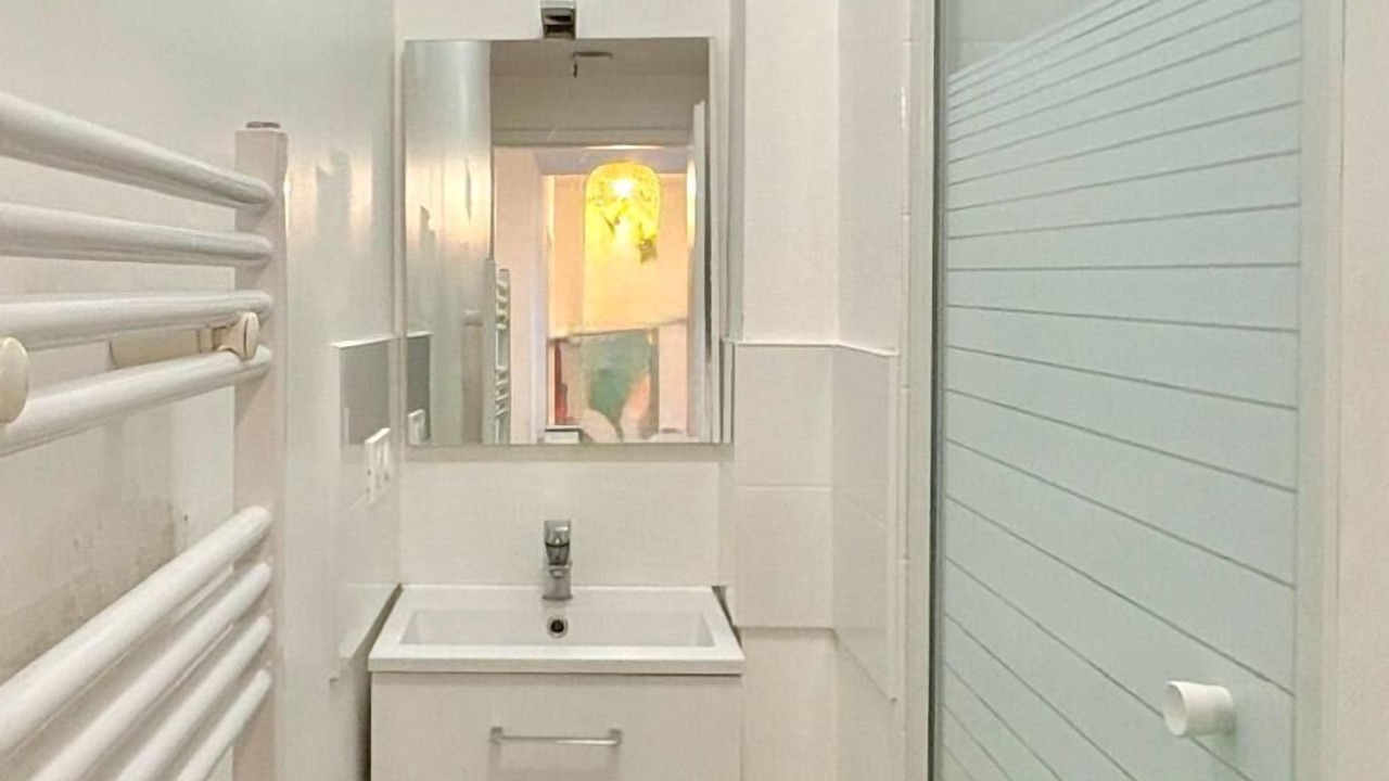 Photo of Bathroom in Faubourg