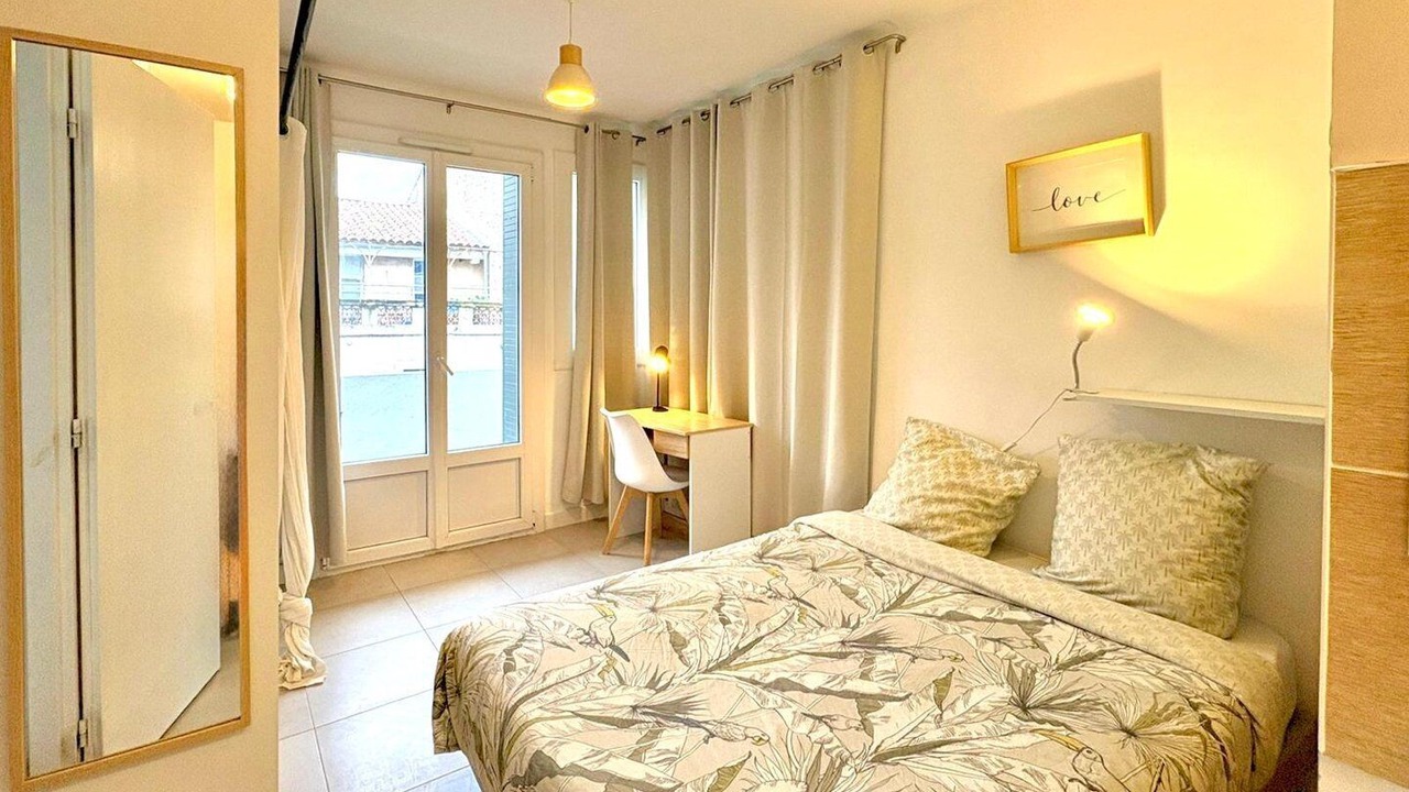 Photo of Bedroom in Faubourg