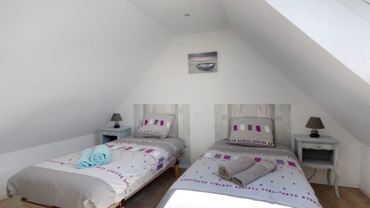 Photo of Bedroom in Plougrescant